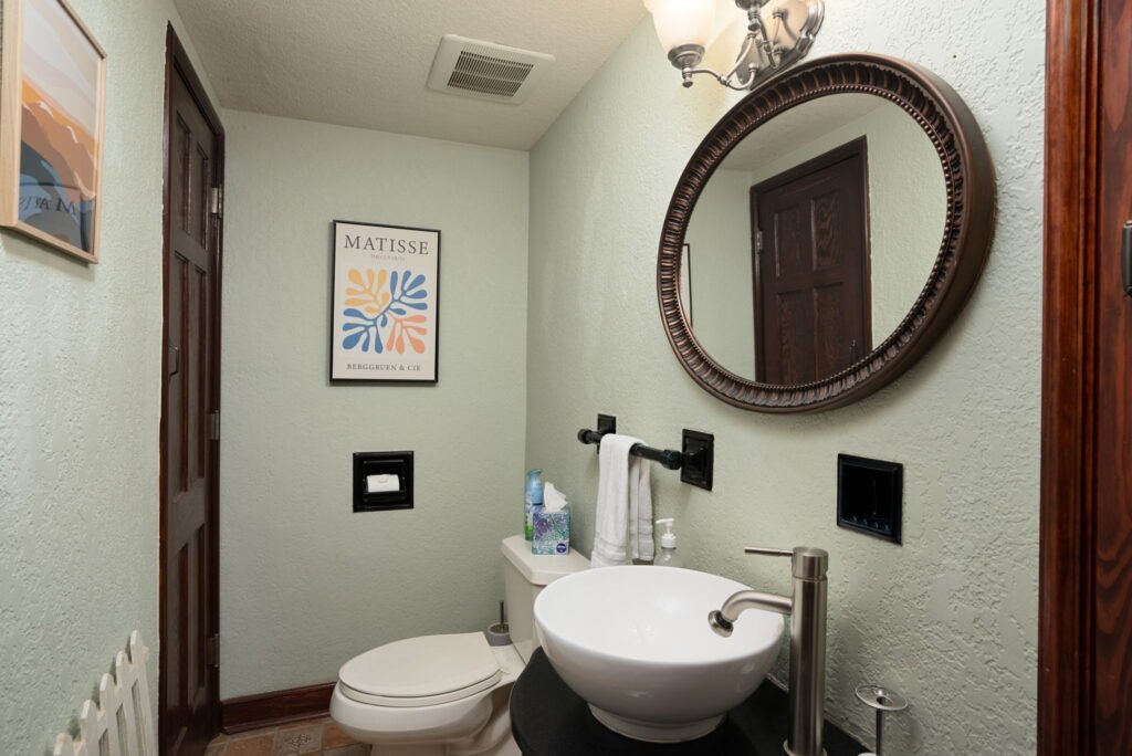 Mulberry Oasis! Spanish Gem, 5B Pool Villa, Mins to River Walk