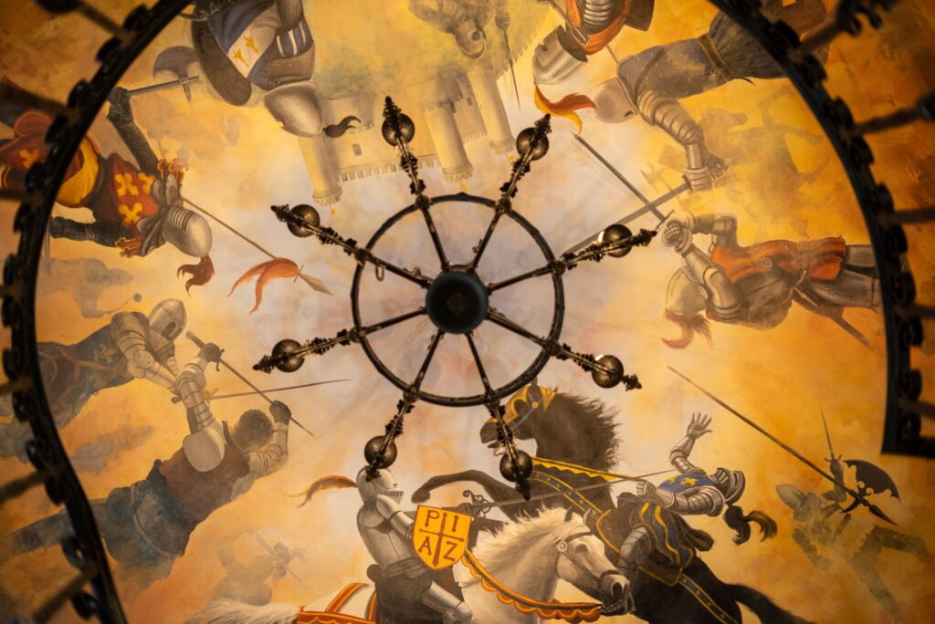 Mulberry Oasis! Spanish Gem, 5B Pool Villa, Mins to River Walk