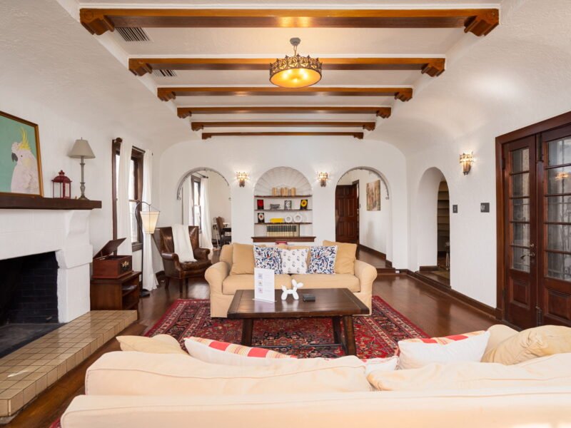 Mulberry Oasis! Spanish Gem, 5B Pool Villa, Mins to River Walk