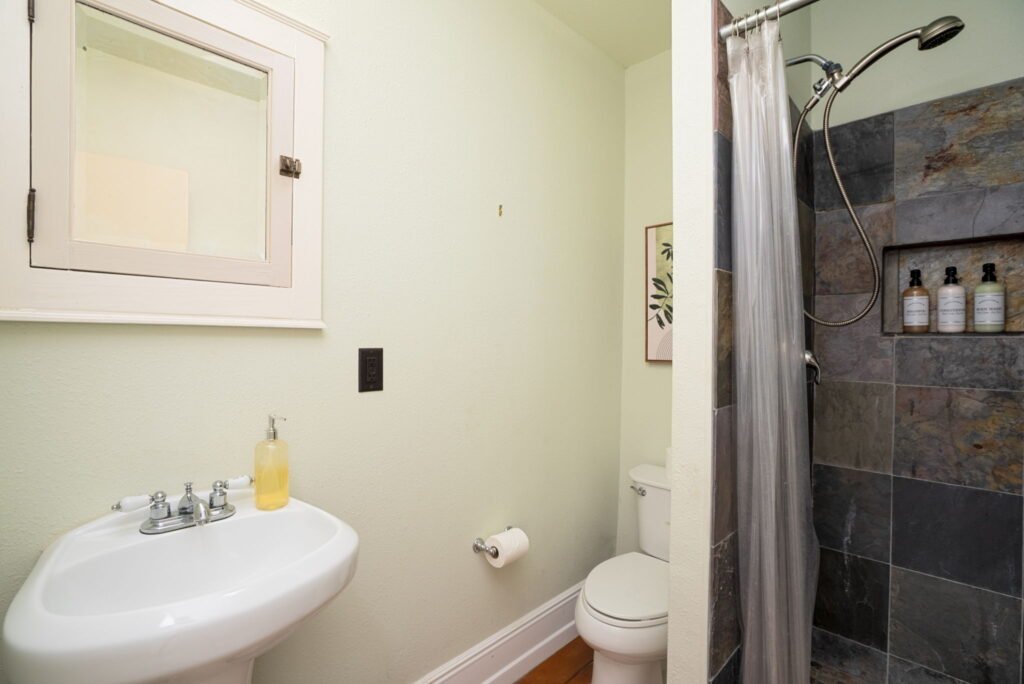 Mulberry Oasis! Spanish Gem, 5B Pool Villa, Mins to River Walk