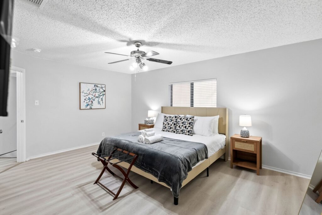 Villa @ April! 3B Pool Villa, Mins to SeaWorld