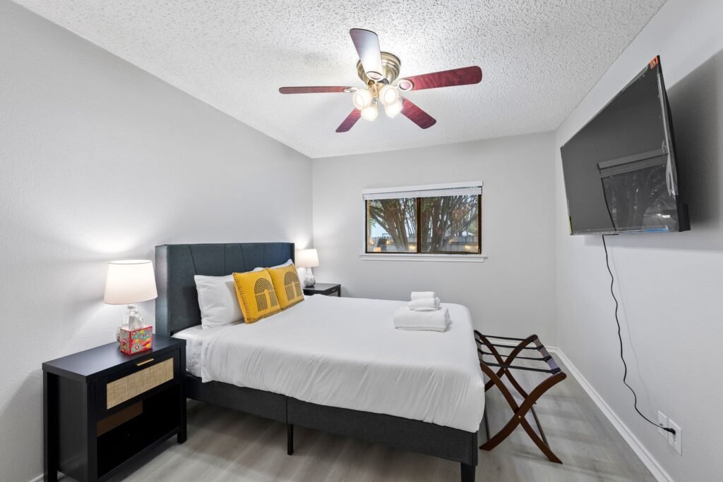 Villa @ April! 3B Pool Villa, Mins to SeaWorld