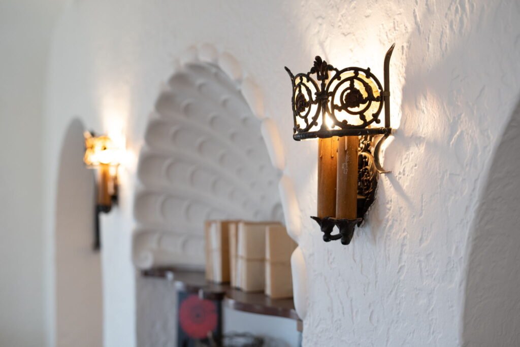 Mulberry Oasis! Spanish Gem, 5B Pool Villa, Mins to River Walk