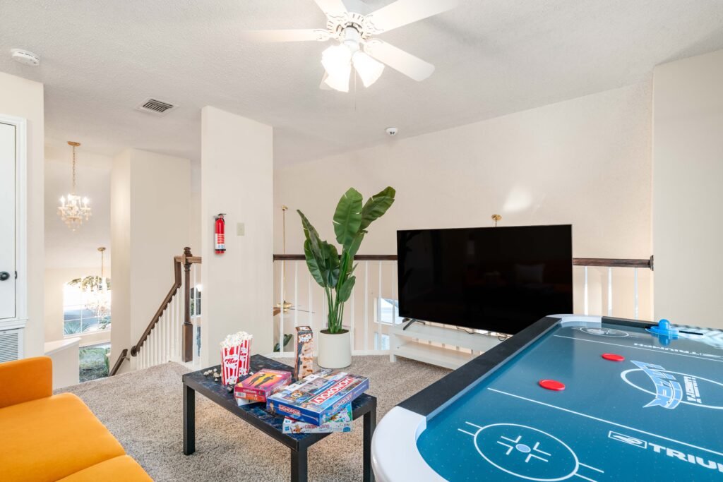 Oaks Resort! 3B Pool Villa, Mini Golf, Yard Games