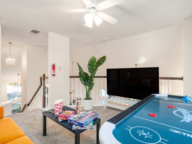 Oaks Resort! 3B Pool Villa, Mini Golf, Yard Games