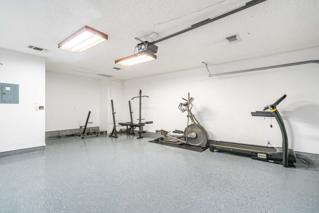 Oaks Resort! 3B Pool Villa, Mini Golf, Yard Games