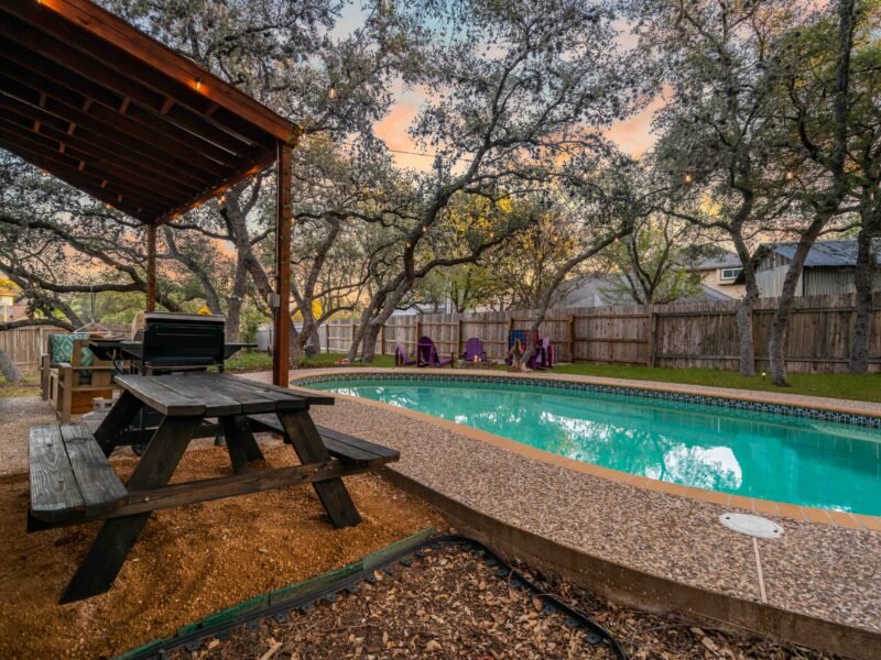 Oaks Resort! 3B Pool Villa, Mini Golf, Yard Games